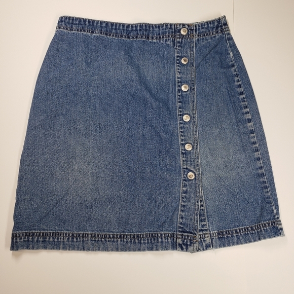 GAP Dresses & Skirts - GAP Y2K denim Jean Skirt Snap Buttons Size 10